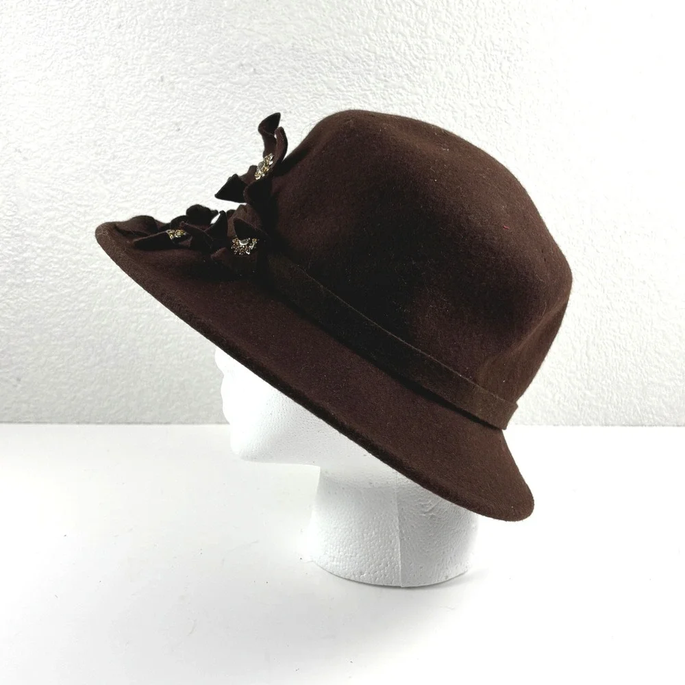 Betmar Cloche Hat Womens OS Brown Wool Felt Rhinestone Floral T874